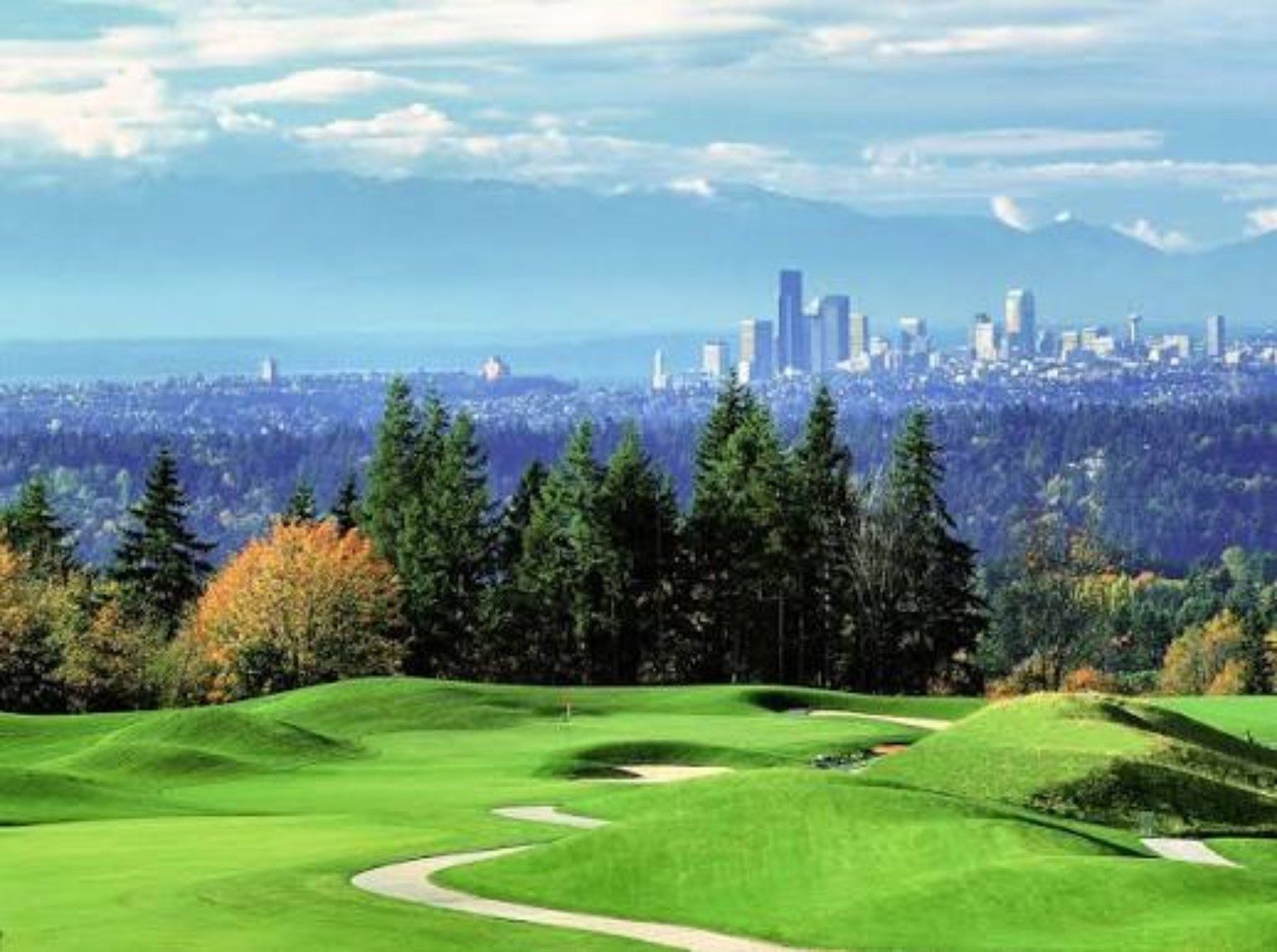 Scenic nearby golf