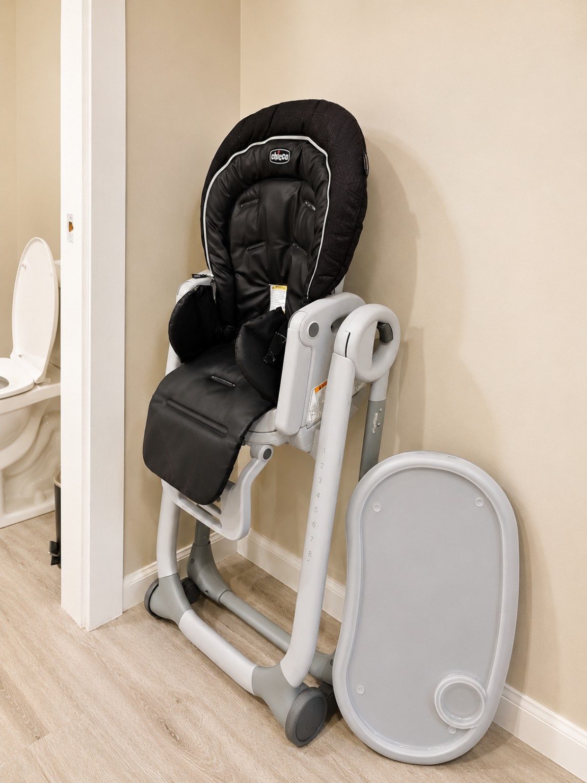 Foldable high chair