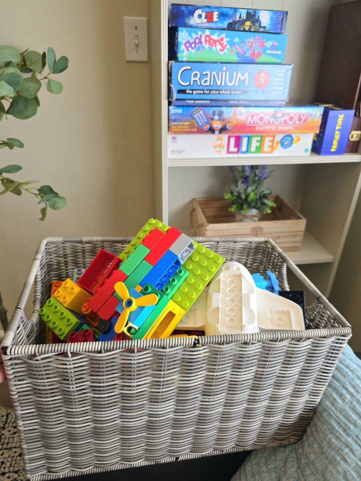 Children's toys and games